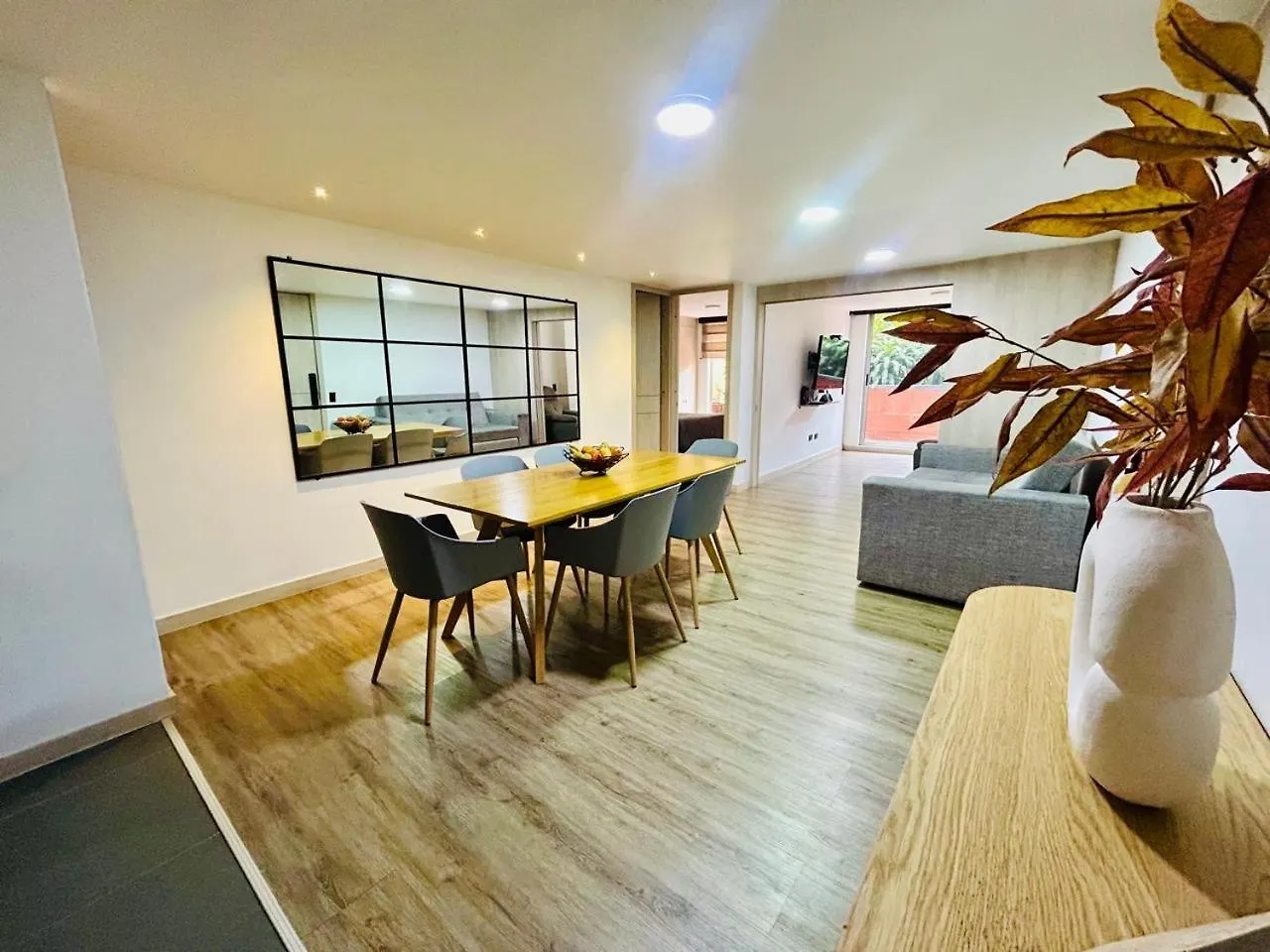 Modern, Apt/Near Tourist Sites. Medellín