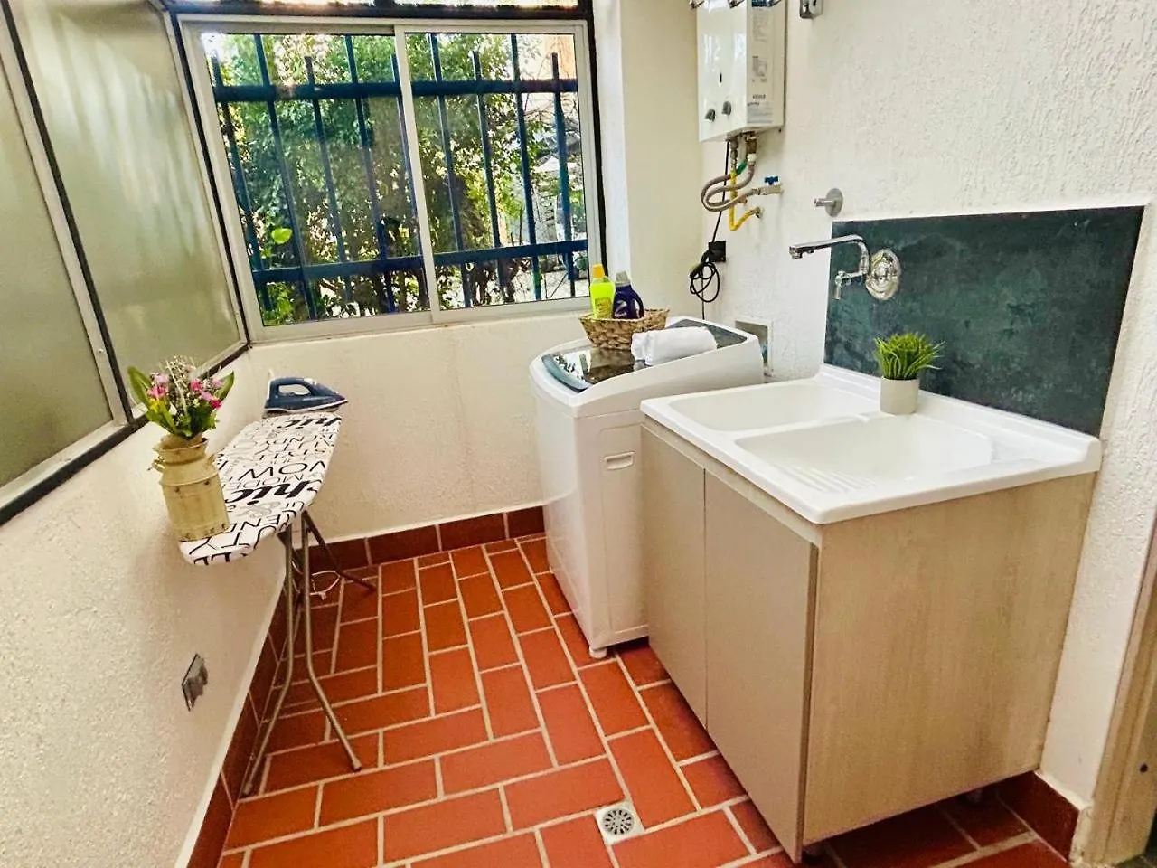 Modern, Apt/Near Tourist Sites. Medellín 0*,  Colombia
